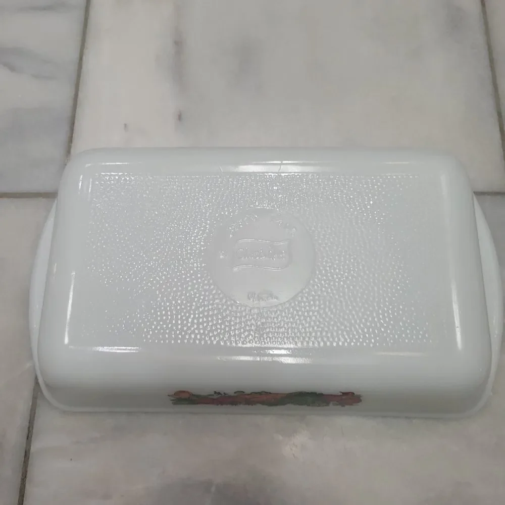 Glasbake Vintage  Milk Glass Casserole Dish 1.5 qt